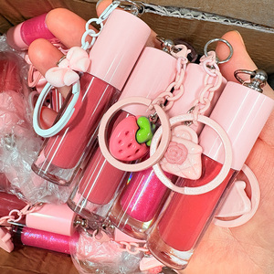 Logo personnalisé Vegan Lip Plumper Gloss Marque privée Brillant à lèvres Hydratant Mignon Brillant à lèvres Vente en gros en vrac Porte-clés Brillant à lèvres - Product Image 1