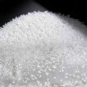 Gránulos de HDPE Virgen B5429/B5428, Resina de HDPE, Materia Prima Plástica, Polietileno de Grado de Soplado, Gránulos de HDPE Reciclado - Product Image 1