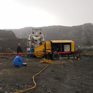 Bomba de Concreto Hidráulica JIUHE, Mini Bomba de Concreto China, Bomba de Remolque para Construcción Multiusos - Product Image 6