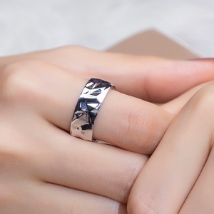 แหวนทองคำขาว MSR-1210 PT950 ผลิตในห้องปฏิบัติการ ออกแบบตามสั่ง - Product Image 5