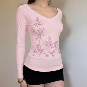 Camiseta de Manga Larga con Estampado Floral Vintage Y2K para Mujer, Simple, Básica, con Flores Rosadas, Cuello en V, Corte Ajustado, Ecológica y Cómoda - Product Image 2
