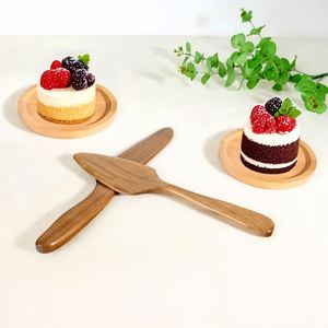 Couteau et Spatule de Mariage Personnalisés en Bois avec Gravure Nom/Date, Ensemble de Découpe, Couteau à Gâteau, Cadeau pour Fête d'Anniversaire - Product Image 3