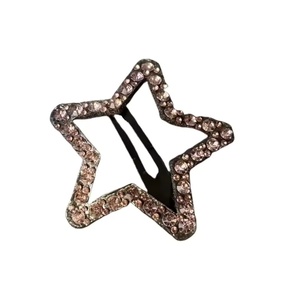 Clip de estrella de diamantes de imitación con personalidad en el pelo, pentagrama, estrella, flequillo lateral, horquilla, estilo coreano, accesorios para el cabello de niña hueca - Product Image 6