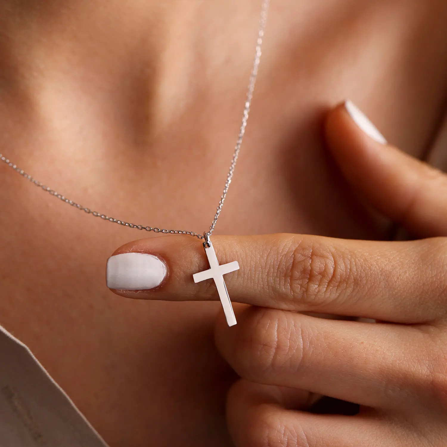 Minimalist Womens Christian Cross Pendant Necklaces Charm 18K Gold Stainless Steel Protection Necklace Mothers Day Gift