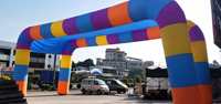 Arche gonflable géante avec logo personnalisé, éclairage LED changeant de couleur, arche d'entrée gonflable, arche de fin de ligne gonflable, porte