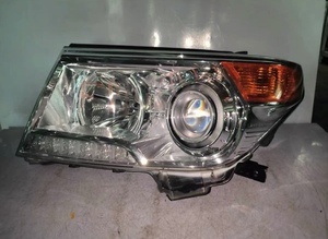 Pièce de rechange automobile d'origine LC200, phare LED 8114060K60 8107060K60, phare LED d'origine pour <span class=keywords><strong>Land</strong></span> <span class=keywords><strong>Cruiser</strong></span> LC200 2012-2015 - Product Image 2