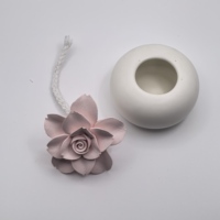 Bouteille de diffuseur de parfum floral en céramique désodorisant à l'huile essentielle solide décoration de parfum de maison certifiée ROHS pour voiture de bureau
