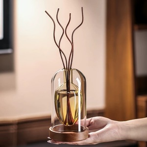 Bottiglia Vuota in Vetro per Aromaterapia Senza Fiamma, Diffusore di Fragranze Premium per Oli Essenziali con Bastoncini in Rattan - Product Image 2