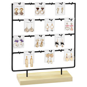 PENOBON Présentoir à bijoux en fer à 4 niveaux avec 24 crochets Design moderne et élégant 27x7.5x36cm Stockage de boucles d'oreilles et de colliers - Product Image 2
