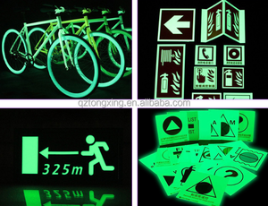 Película de vinilo autoadhesiva luminosa, cinta reflectante oscura con brillo fotoluminiscente, pegatinas de advertencia de seguridad, tipo de holograma - Product Image 6