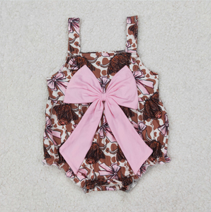 Ropa de bebé para niñas hermanas: Pelele con volantes, tirantes, lazo y diseño de vacas del Oeste para el 4 de julio - Product Image 5