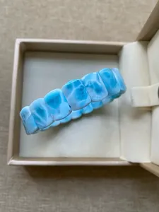 Brazalete de Larimar Azul Natural de 14 mm para Mujer y Hombre, Cuentas de Piedras Preciosas, Cristal Curativo, Joyería Clásica de Tungsteno para Fiestas - Product Image 1