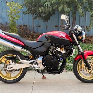 Moto Sportiva Honda CB Street Bike Usata Importata, Gialla <span class=keywords><strong>Hornet</strong></span> 250cc, Quattro Cilindri Raffreddata ad Acqua, <span class=keywords><strong>Motocicletta</strong></span> di Grande Cilindrata - Product Image 3