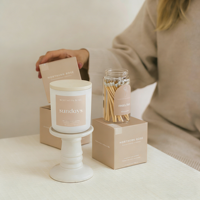 Bougie parfumée artisanale de luxe en cire de soja dans un bocal en verre nordique unique pour cadeaux de mariage, souvenirs de vacances