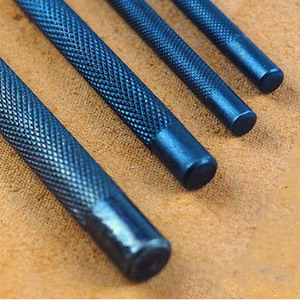 <span class=keywords><strong>Ciseau</strong></span> à cuir en acier noir <span class=keywords><strong>pour</strong></span> le bricolage, pas de 4mm, 1/2/4/6 broches, poinçon en cuir, ensemble de poinçons, laçage, <span class=keywords><strong>couture</strong></span>, <span class=keywords><strong>ciseau</strong></span> de travail - Product Image 3