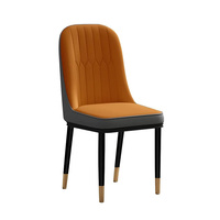 Chaises de salle à manger en cuir coloré de style italien moderne Marfa avec structure en métal, imperméables pour la maison et la restauration