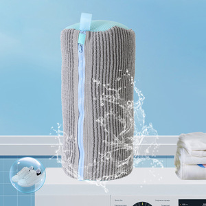 Sac de lavage pour chaussures en chenille grise, housse de protection en maille pour lave-linge à tambour, sac anti-déformation - Product Image 4