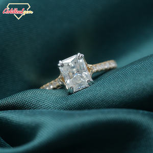 Bagues de fiançailles de luxe personnalisées en or jaune 18 carats, taille radiant, 2 carats, moissanite certifiée GRA, pour mariage et fête - Product Image 3