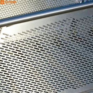 Grille de haut-parleur en métal perforé acoustiquement transparente sur mesure pour l'audio professionnel et les caissons de basses - Product Image 1