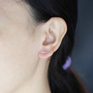 Pendiente de Oreja Pequeño de Aleación de Titanio F136, Diseño Ala de Zorro y Corazón de Paloma, <span class=keywords><strong>Piercing</strong></span> Unisex para Labio y Hélix, Joyería al por Mayor, Regalo - Product Image 4