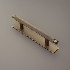 Manija de puerta de súper calidad con acabado dorado de diseño lujoso, hecha a mano, estilo moderno, para uso en puertas, por exportadores. - Product Image 6