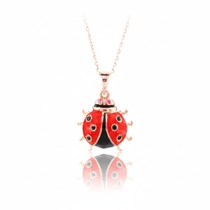 Collier avec pendentif coccinelle en or massif 14 carats et émail - Product Image 2