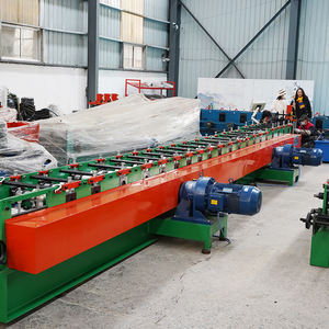 Machine de formage à rouleaux pour cadre de support de panneaux solaires, machine de fabrication de profilés en C et en U pour systèmes solaires - Product Image 2