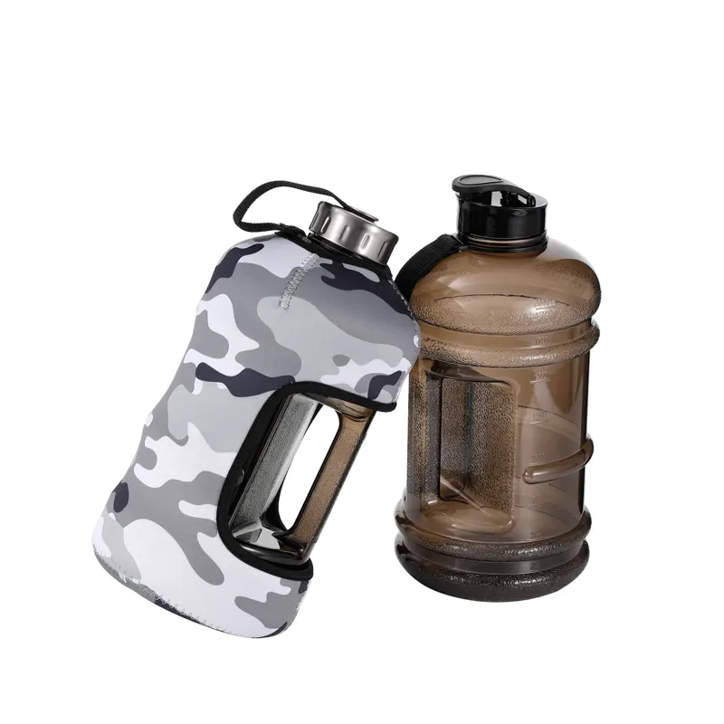 Everich 2L البلاستيك الرياضة الجيش الأخضر التخييم BPA-FREE تريتان النسيج المياه زجاجة كم اختياري مع 2.2L زجاجة