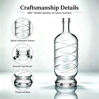 Bouteille à spiritueux ronde en verre gaufré en spirale diagonale, bouteille à boisson en verre transparent réutilisable