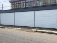 Portes à enroulement modernes pour cours en alliage d'aluminium