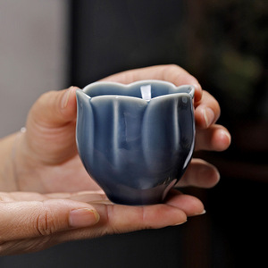 Tasse à thé en céramique de couleur unie, design pétale de lotus, en porcelaine, pour usage domestique, tasse cadeau - Product Image 5