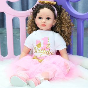 Peluche Reborn de 24 pouces, poupée de grande taille peinte avec cheveux bouclés, cadeau de Noël parfait pour les enfants - Product Image 5