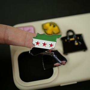 Pegatina Metálica Moderna Personalizada con Grabado, Diseño de Siria, Logotipo, Forma de <span class=keywords><strong>Mapa</strong></span>, Estrella, para Decoración de Fundas de Teléfono y Bolsos - Product Image 4