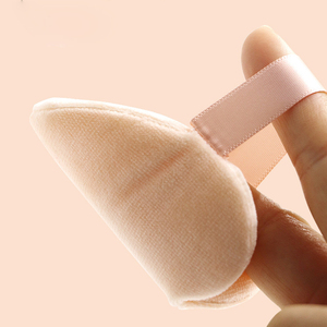 Zonyin Cadeau promotionnel <span class=keywords><strong>pas</strong></span> cher Poudre de maquillage Puff Super doux en velours rose en forme de cœur Puff à poudre pour femmes - Product Image 5