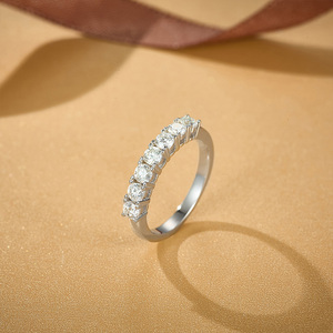 Vente <span class=keywords><strong>en</strong></span> gros de bague Moissanite 7 pierres <span class=keywords><strong>en</strong></span> <span class=keywords><strong>argent</strong></span> sterling 925 de haute qualité bijoux classiques exquis pour mariage et fiançailles - Product Image 2
