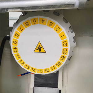 <span class=keywords><strong>Centre</strong></span> d'usinage vertical d'occasion Fanuc BT30 simple, haute valeur, pour le traitement des métaux, origine Japon, 3 mois, prix compétitif - Product Image 3