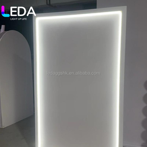 ป้ายต้อนรับ LEDA สีขาวแบบกำหนดเอง พร้อมขาตั้งโค้งไฟ LED สำหรับตกแต่งฉากหลังงานแต่งงาน แผงอะคริลิคพร้อมไฟ - Product Image 6