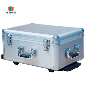 Valise de transport en aluminium Valise à roulettes en aluminium personnalisée - Product Image 2