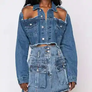 J & H Mode Neuheiten Denim Ripped Jacket Frauen Schulter aus geschnitten mit Taschen Kragen Fransen Crop Jacket Casual Wear