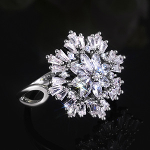 Anello di Diamanti F729 con Taglio Marquise, Diamante Coltivato in Laboratorio, Gioiello Romantico da Matrimonio per Donna - Product Image 3