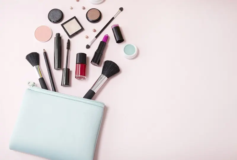 Een hekel hebben aan definitief vertrekken How To Sell Wholesale Makeup Online: A Beginner's Guide - Alibaba.com Blog