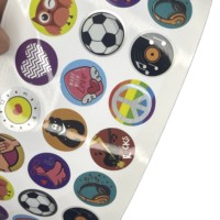Rouleau d'autocollant d'étiquette de mini dessin animé personnalisé pour les produits d'emballage et d'impression ménagers