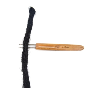 Dread lock-herramienta profesional para extensión de cabello, accesorio de ganchillo con mango de bambú para <span class=keywords><strong>hacer</strong></span> pelucas - Product Image 1