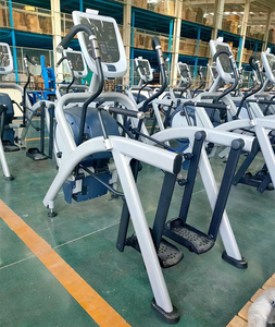 <span class=keywords><strong>Arc</strong></span> Trainer Commercial Premium Robuste – Équipement <span class=keywords><strong>Cardio</strong></span> Elliptique pour Clubs de Fitness, Hôtels et Distributeurs Mondiaux - Product Image 2
