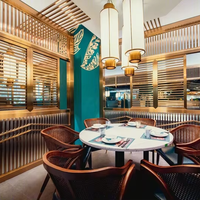Ensembles de restaurant en bois au design moderne personnalisé de qualité supérieure pour hôtel et comptoir de bar Solutions pour chaînes internationales