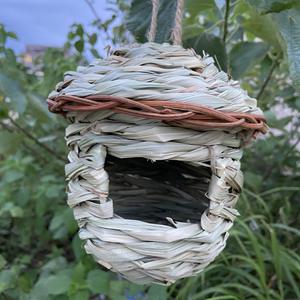 Wren Nest Fiber Bird Hideaway Sparrow House Tejido a mano Pequeñas casas <span class=keywords><strong>de</strong></span> pájaros colgantes Colibrí Niding Chickadee House para Finch - Product Image 6