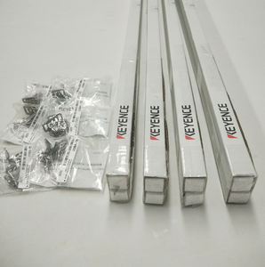 GL-VZ32HP Safety <b>Light</b> <b>Curtain</b> Set Brand New 24V PNP Output - Product Image 1