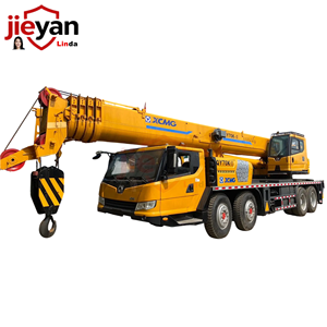 Grue mobile sur camion <span class=keywords><strong>XC</strong></span> MG QY70 KC <span class=keywords><strong>2024</strong></span> de 70 tonnes d'occasion de haute qualité, <span class=keywords><strong>90</strong></span> % neuve, hauteur de levage de 58 m, état de fonctionnement A5 pour la construction - Product Image 1