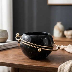 Jardinière design Jupiter en laiton AK pour centre de table en métal noir doré - Product Image 2