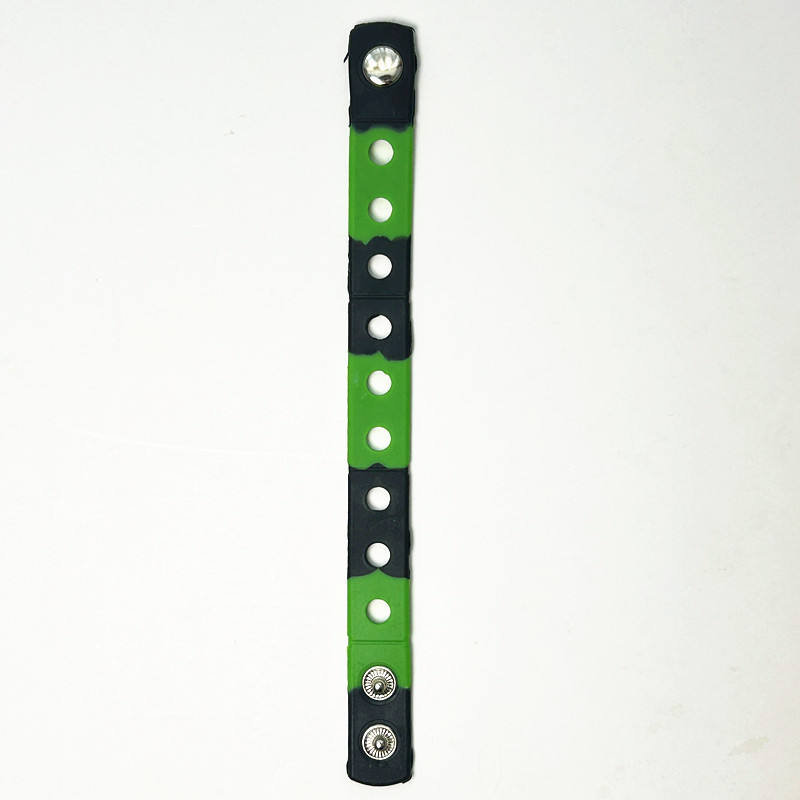 ไม่มีหัวเข็มขัดรองเท้า